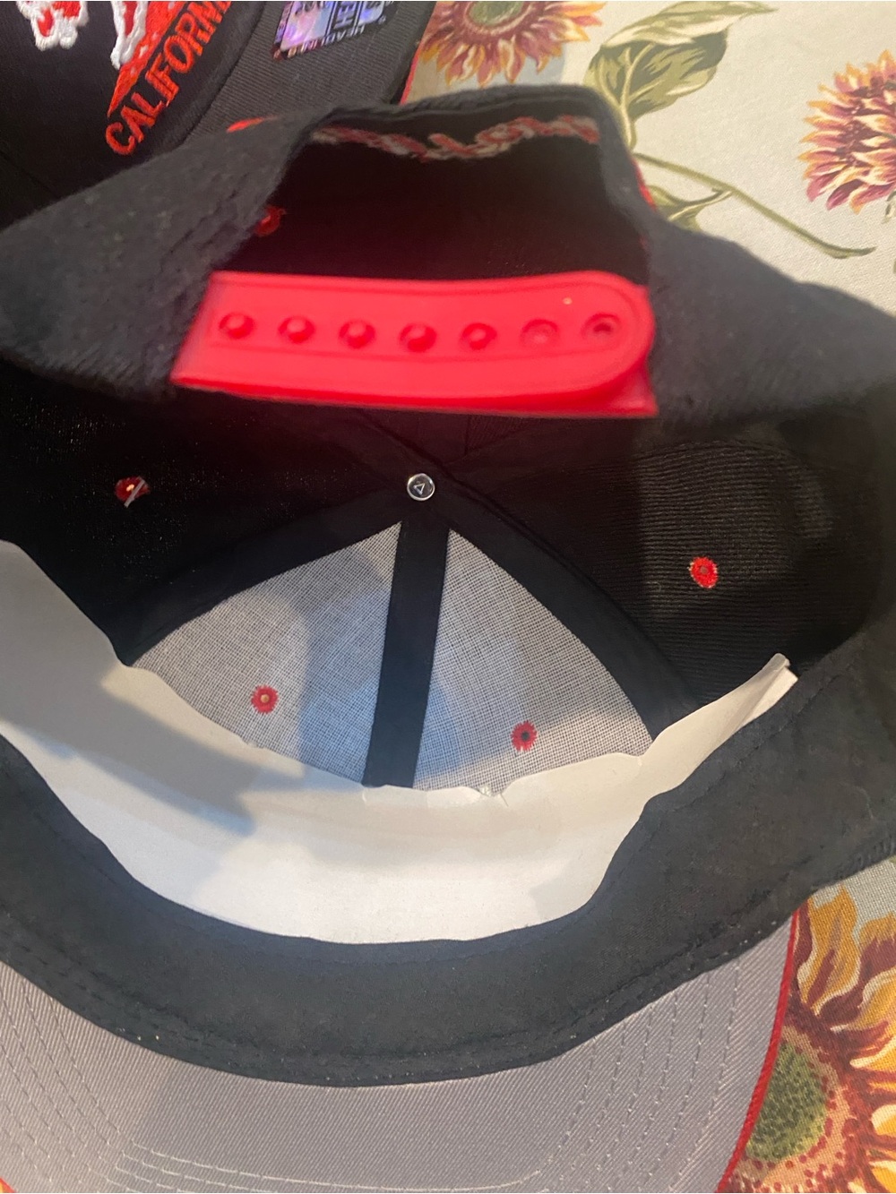 Hat, California Script Snapback - Picture 6 of 6